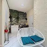 Apartment Nuit D'or - Petit Vendangeoir - Sejour & Pro Epernay