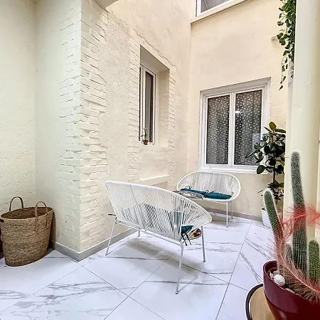 Le Petit Vendangeoir